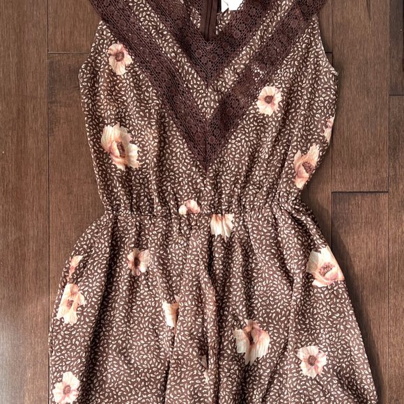 H&M brown floral chiffon romper US 4 - Picture 3 of 5
